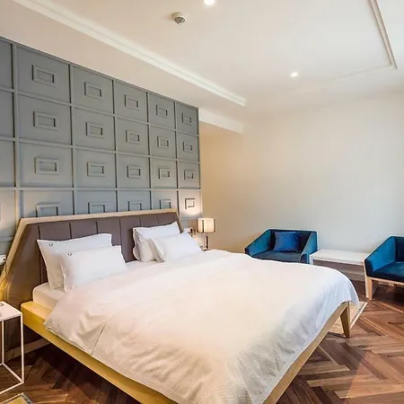 Hotel Gradska Цетине Экстерьер фото