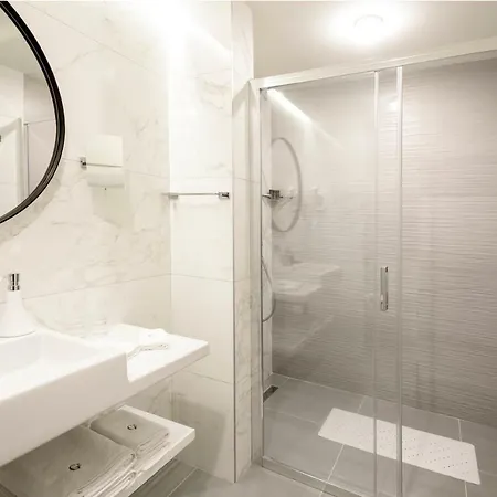 Hotel Gradska Цетине Экстерьер фото
