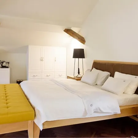 Hotel Gradska Цетине Экстерьер фото